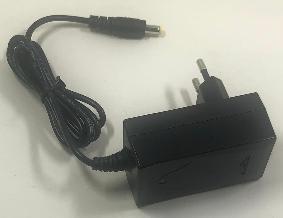 DSS AC/DC Adapter 12.6V1.0A( Safety Mark )