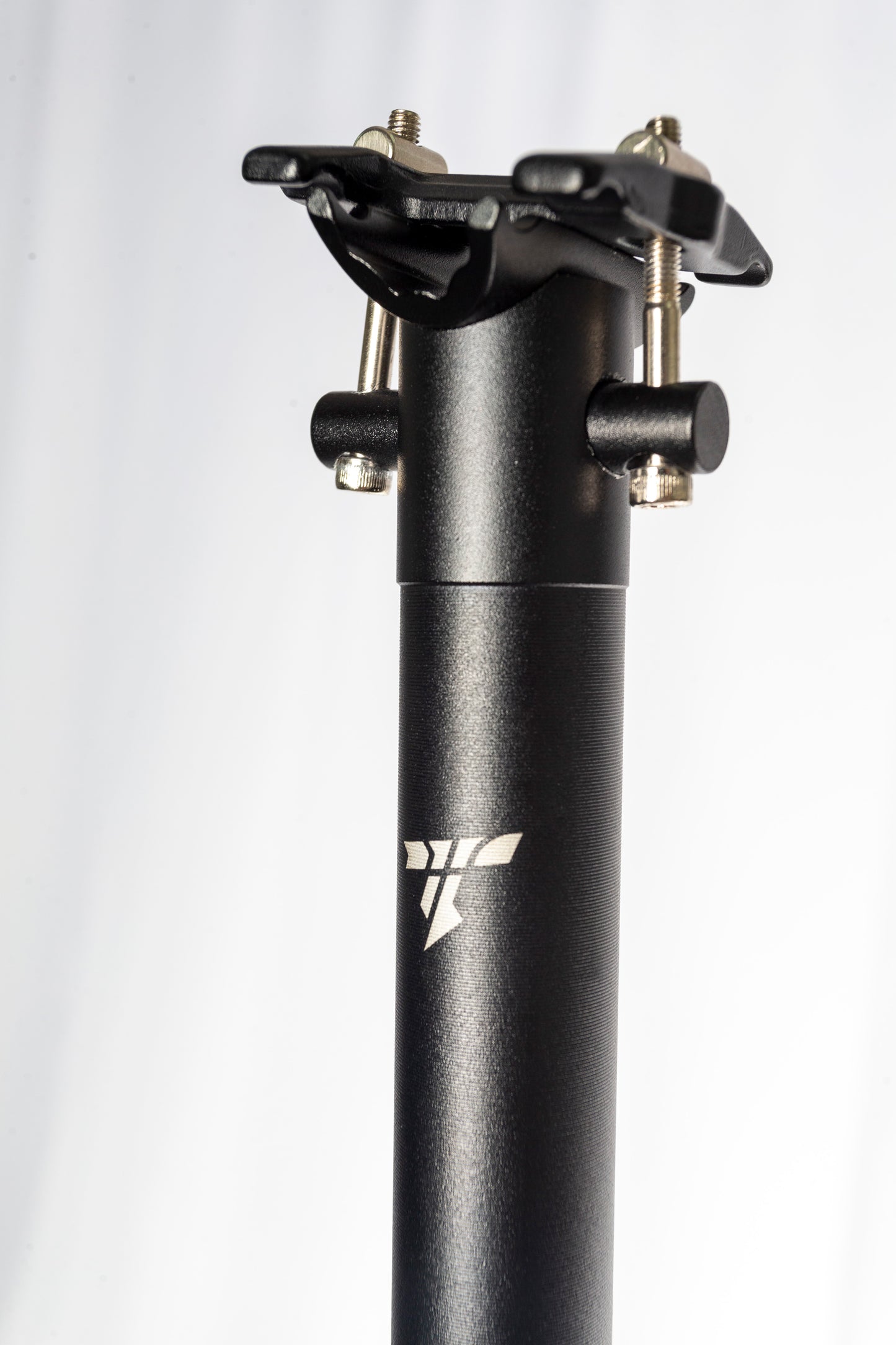 TIERA Seat Post